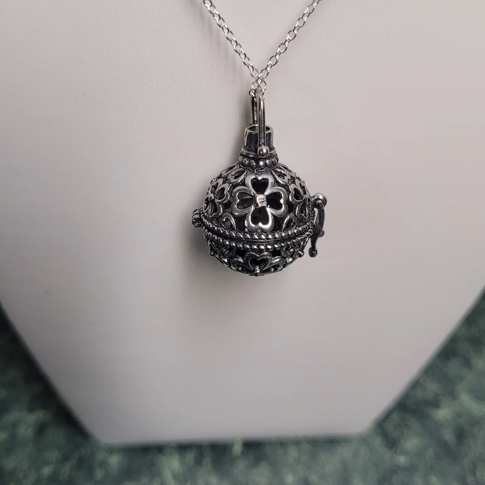 Hand Crafted Gun Metal Silver Filigree Locket Necklace